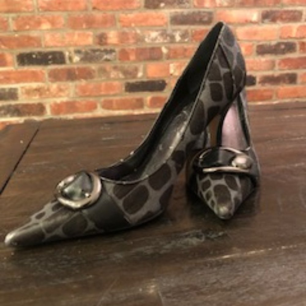 BLACK AND GREY PONY HAIR PUMPS - Picture 2 of 4